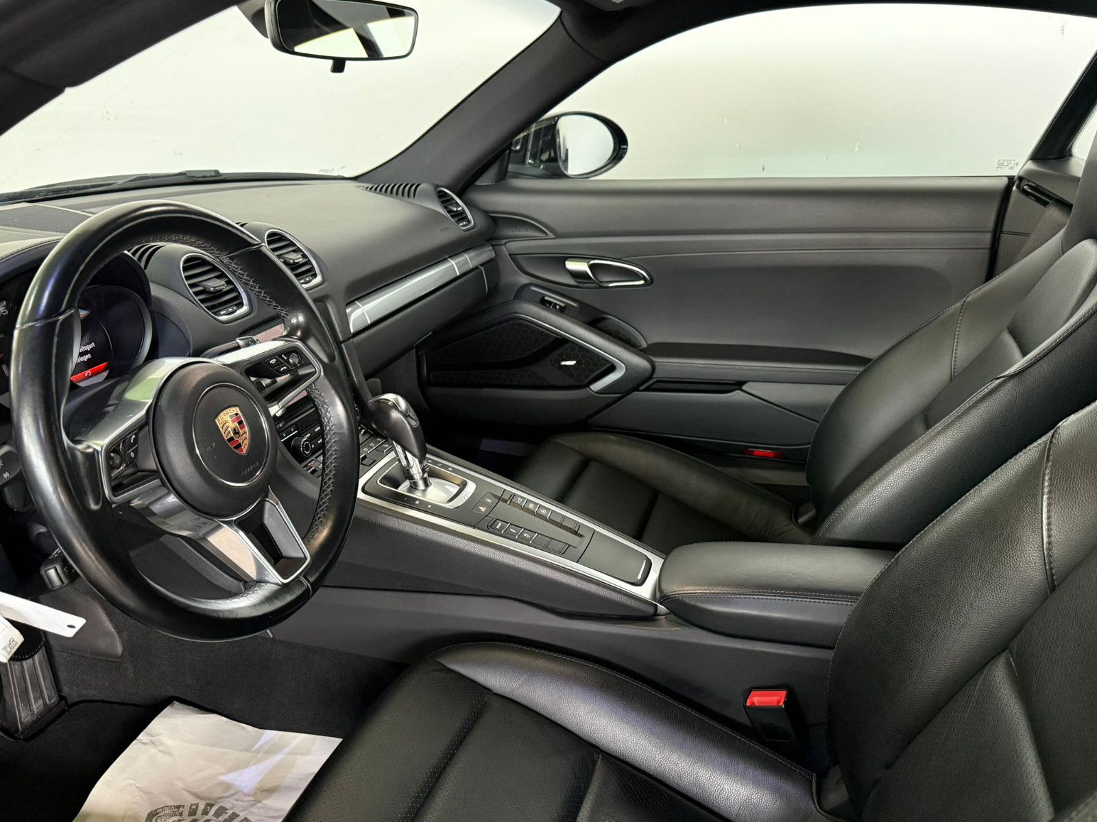 Fahrzeugabbildung Porsche 718 Cayman 2,0i 300PS, Bose, Navi, Leder