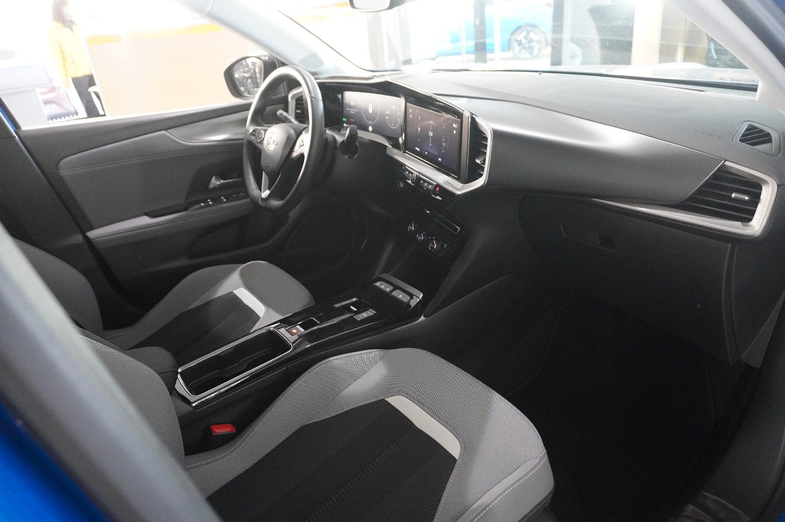 Fahrzeugabbildung Opel Mokka 1.2T ELEGANCE NAVI/LED/KAMERA/SH/SPORT/DAB