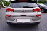 Hyundai i30 1.4 T-GDI YES! Plus Navi Kamera Tempomat DAB - Hyundai i30 YES! mit Benzin-Antrieb