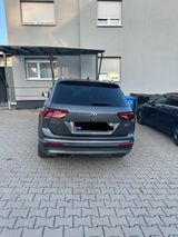 Volkswagen Tiguan 2.0 TDI SCR 140kW DSG 4MOTION Highlin... - Volkswagen Tiguan: TDI 140