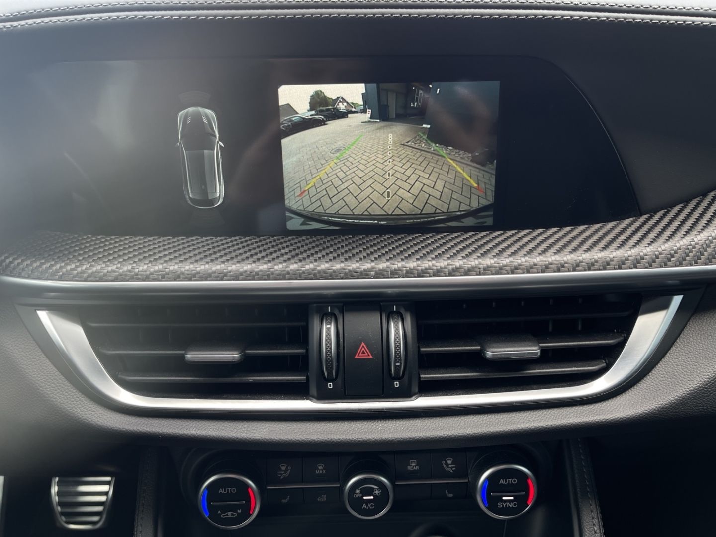 Alfa Romeo Stelvio - Bild 21