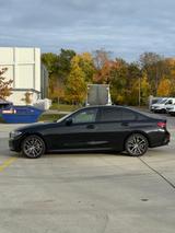 BMW 330i Sport Line Automatic Sport Line - BMW 330 von privat