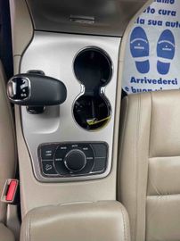 Jeep Grand Cherokee - 10