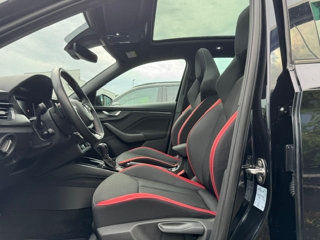 Fahrzeugabbildung SKODA KAMIQ Monte Carlo PANO LED NAVI