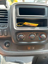 Renault Trafic - 8