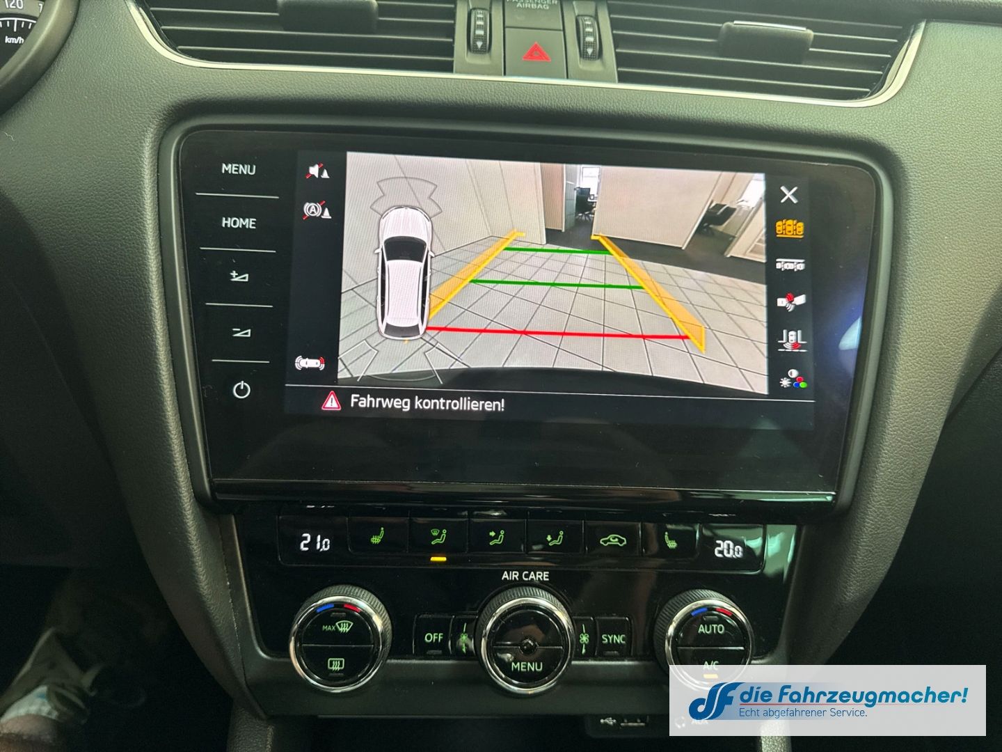 Fahrzeugabbildung SKODA Octavia Combi Drive 1,4 DSG 150PS AHK Navi LED B