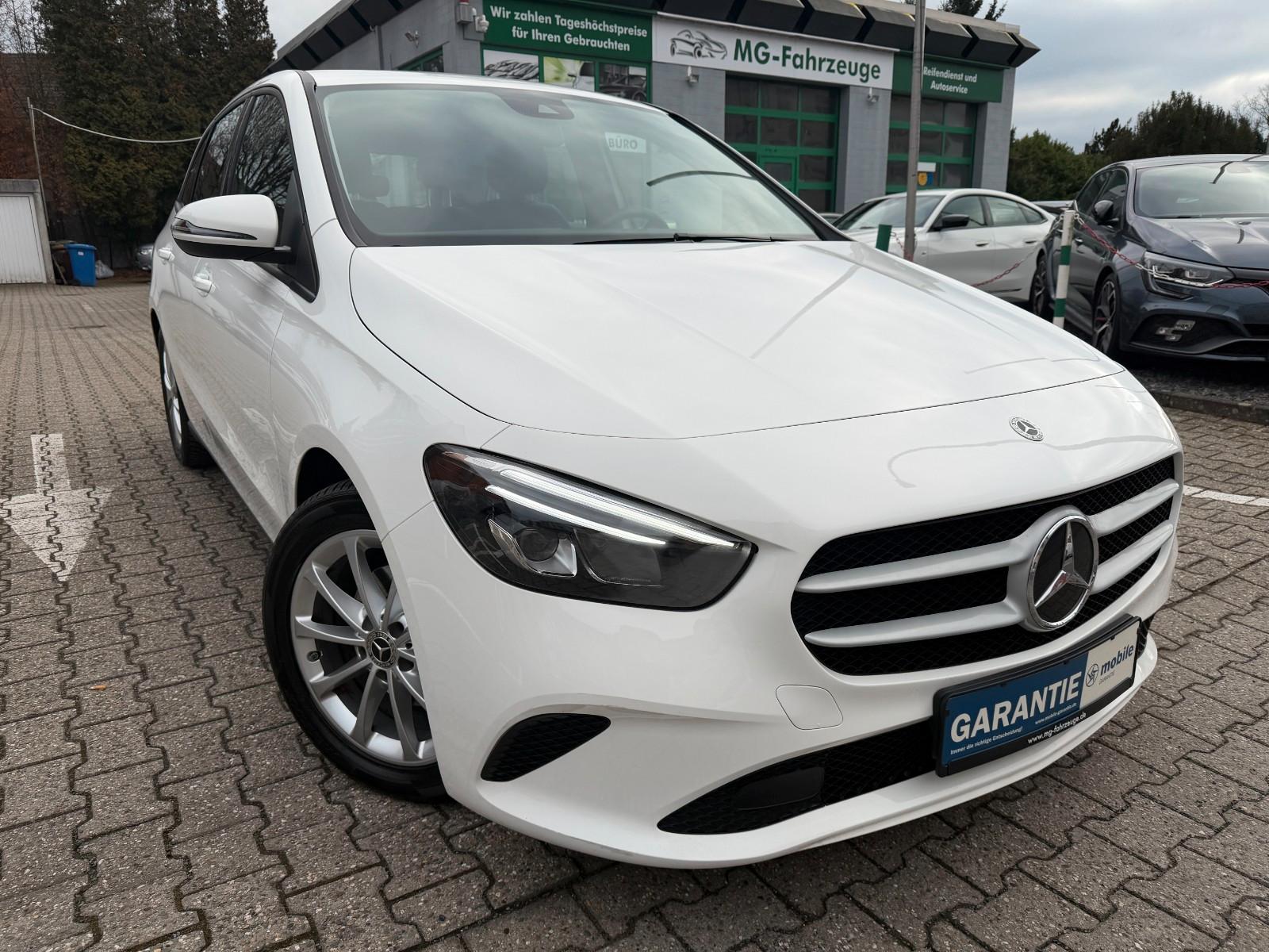 Mercedes-Benz B 180 AUTOMATIK LED TEMPOMAT DAB 1-HAND MBUX