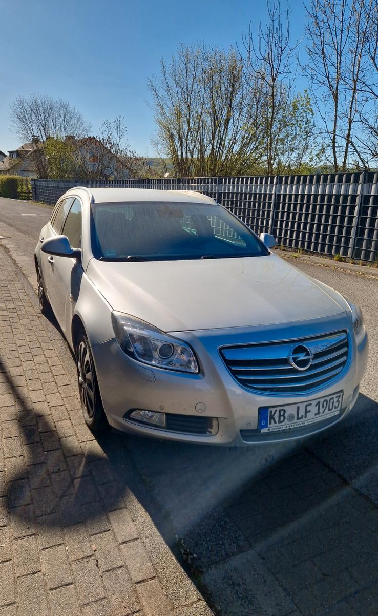 Opel Insignia 2010 — photo 7