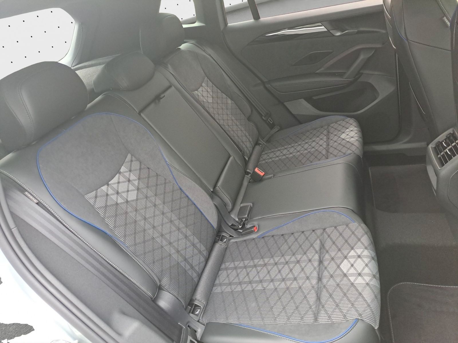 Volkswagen Tiguan - Bild 16