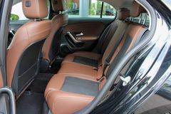 MERCEDES-BENZ A 200 / BUSINESS PAKET / NAVIGATION