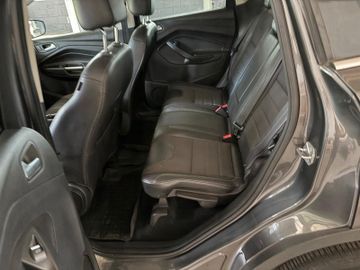 Ford Kuga - 12