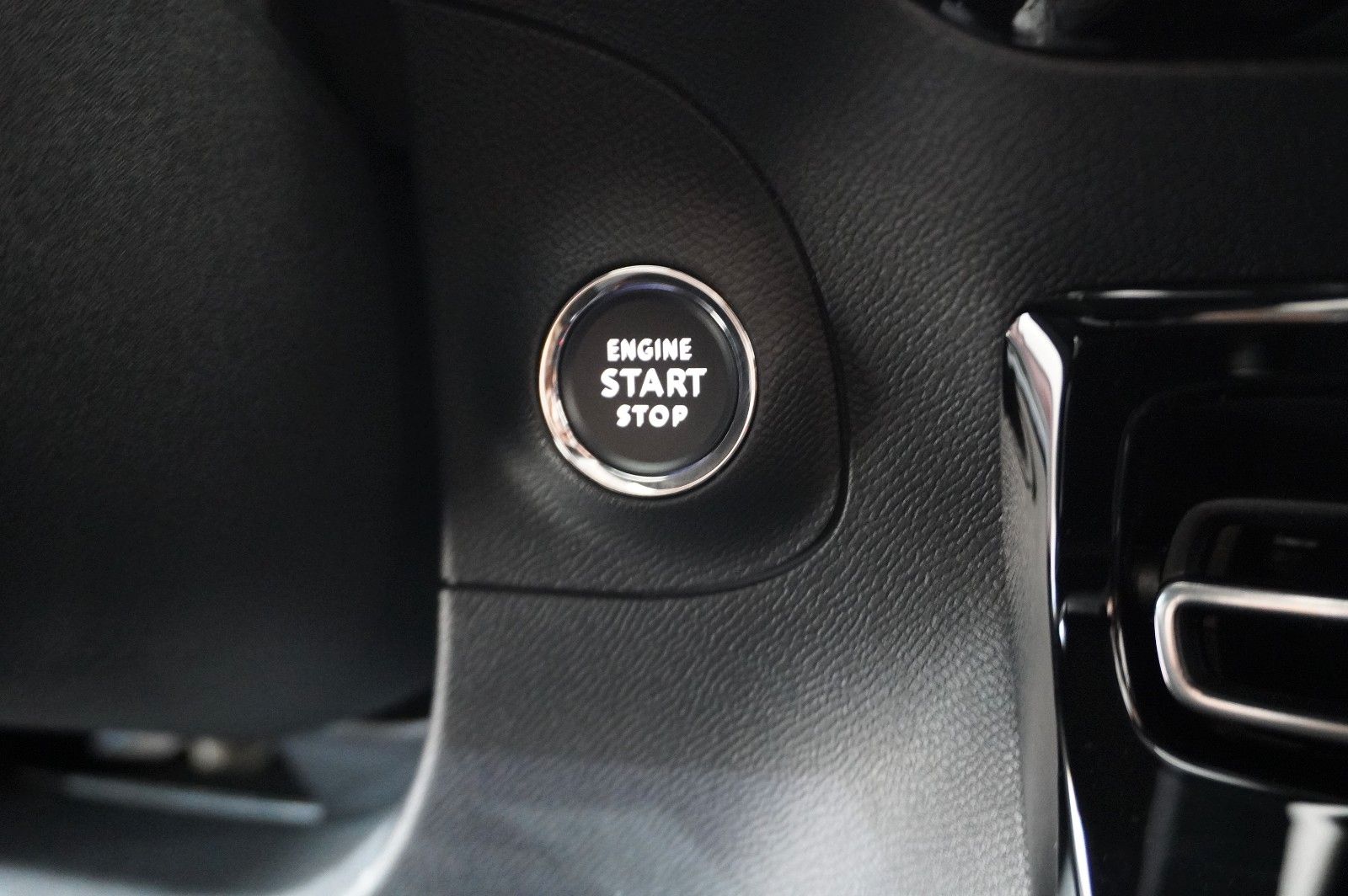 Fahrzeugabbildung Opel Mokka-e GS SPORT 1-PHASIG NAVI/LED/KAMERA/DAB+