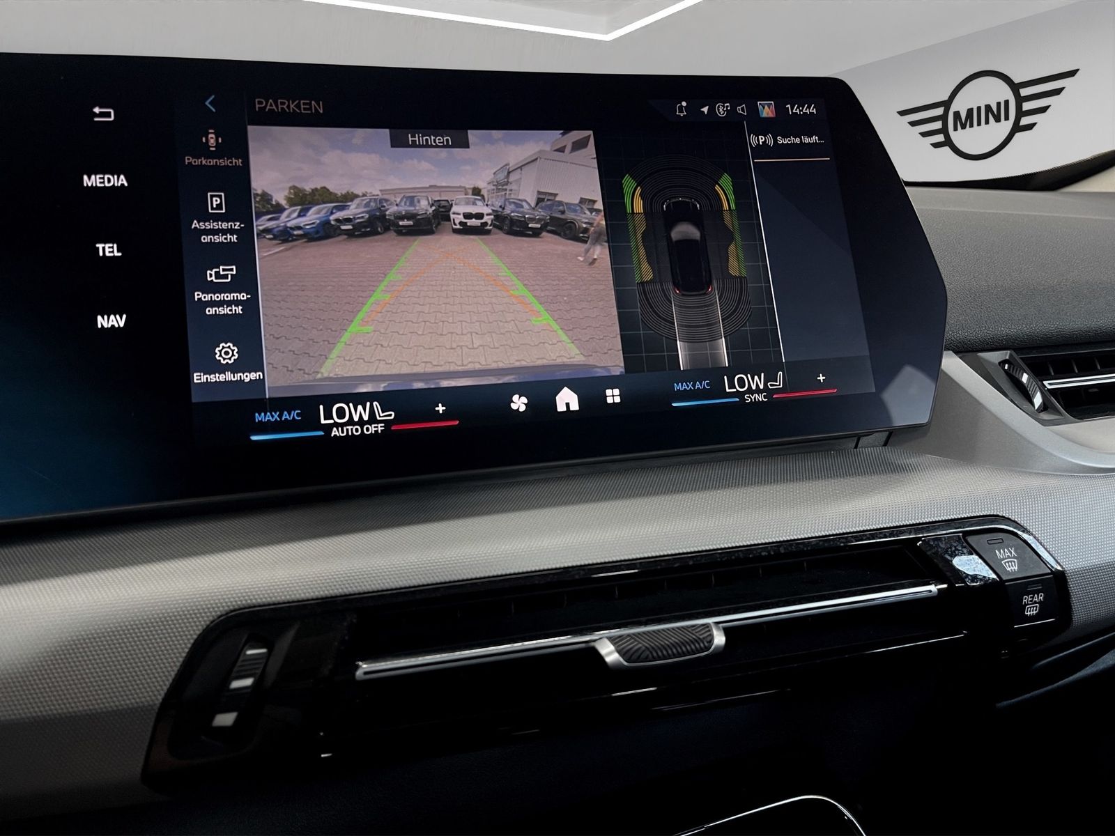 BMW X1 sDrive18d Automatik Rückfahrkamera foto 8