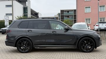 BMW X7 - 4