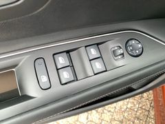 Foto Nummer 14: PEUGEOT 3008