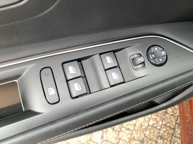 Foto Nummer 14: PEUGEOT 3008