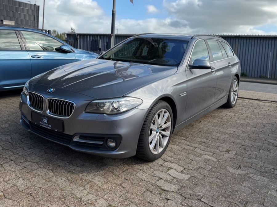 BMW 520 5 Touring *PANO*LEDER*SITZE EL*SHZ*XENON*