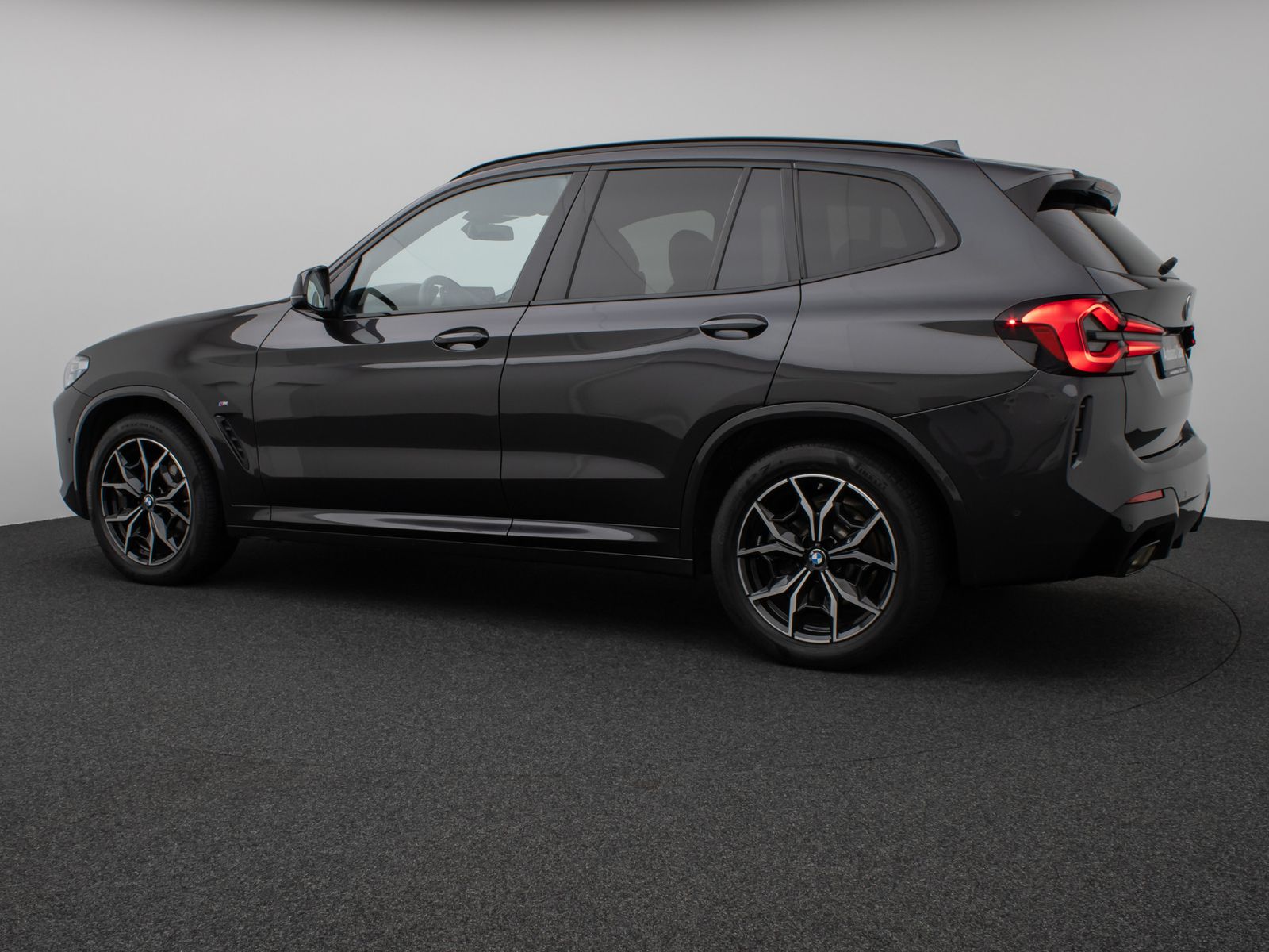 Fahrzeugabbildung BMW X3 xD20i M Sport Laser Kamera DAB HiFi Komfort