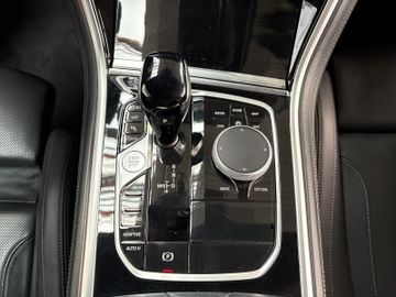 BMW M850 - 12