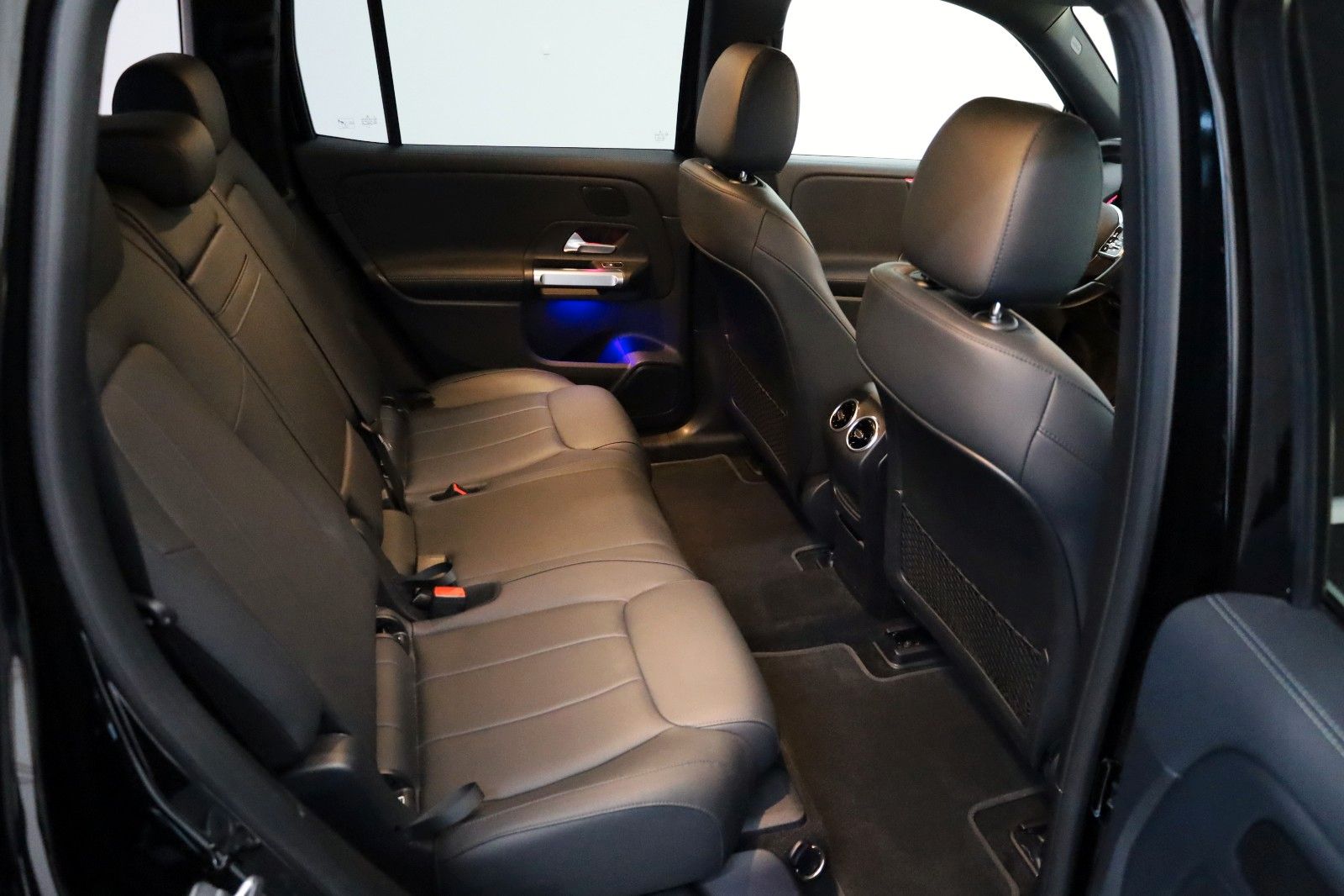 Fahrzeugabbildung Mercedes-Benz EQB 250 Progressive,Leder,Navi,LED,SH,Kamera +WR