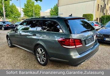 Mercedes E 220 - 12