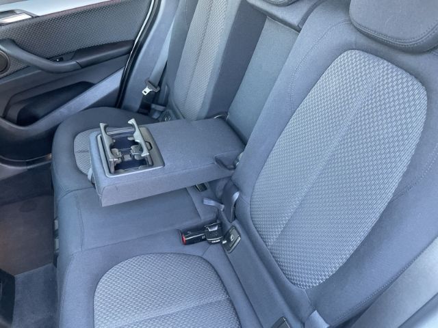 Fahrzeugabbildung BMW X1 sDrive 18i Advantage Panoramadach, Rückfahrka