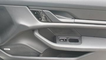 صورة مصغرة 14 لـ 2020 Porsche TAYCAN