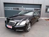 Mercedes-Benz E 300 AVENTGARDE 4X4 T BlueEFFICIENCY 12Monate G - gebrauchte Mercedes-Benz E 300 aus dem Jahr 2012