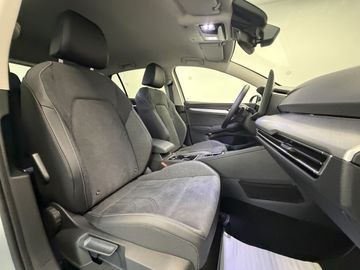 Volkswagen Golf - 11