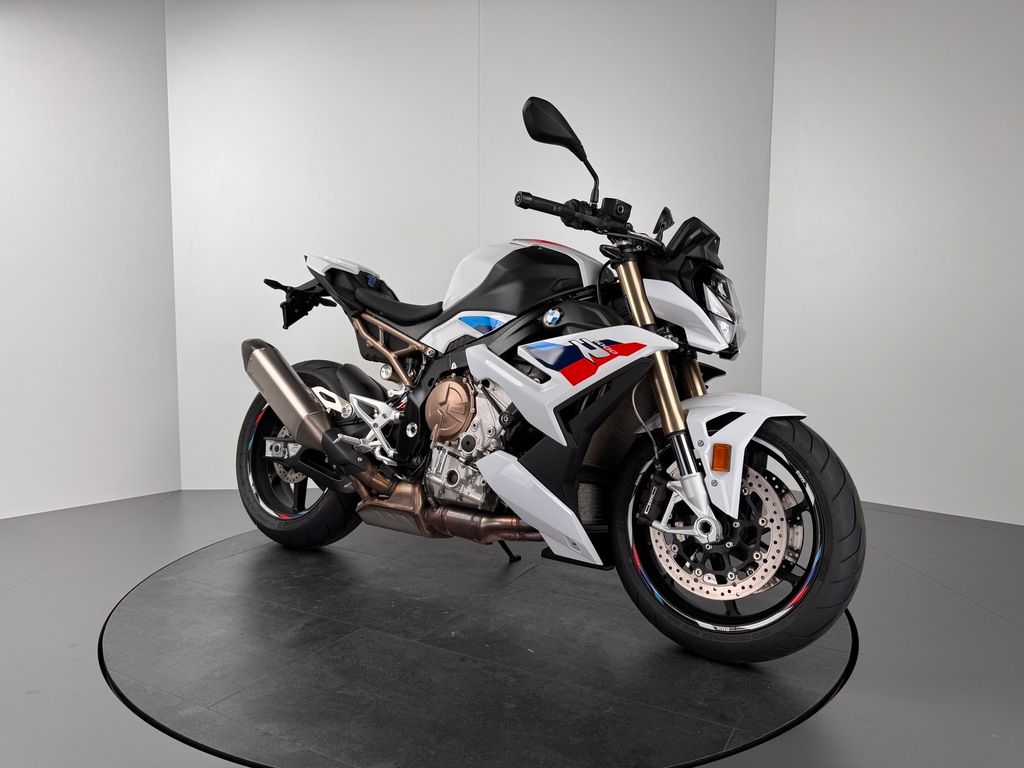Fahrzeugabbildung BMW S1000 R *M-PAKET *VOLLAUSSTATTUNG *SCHECKHEFT