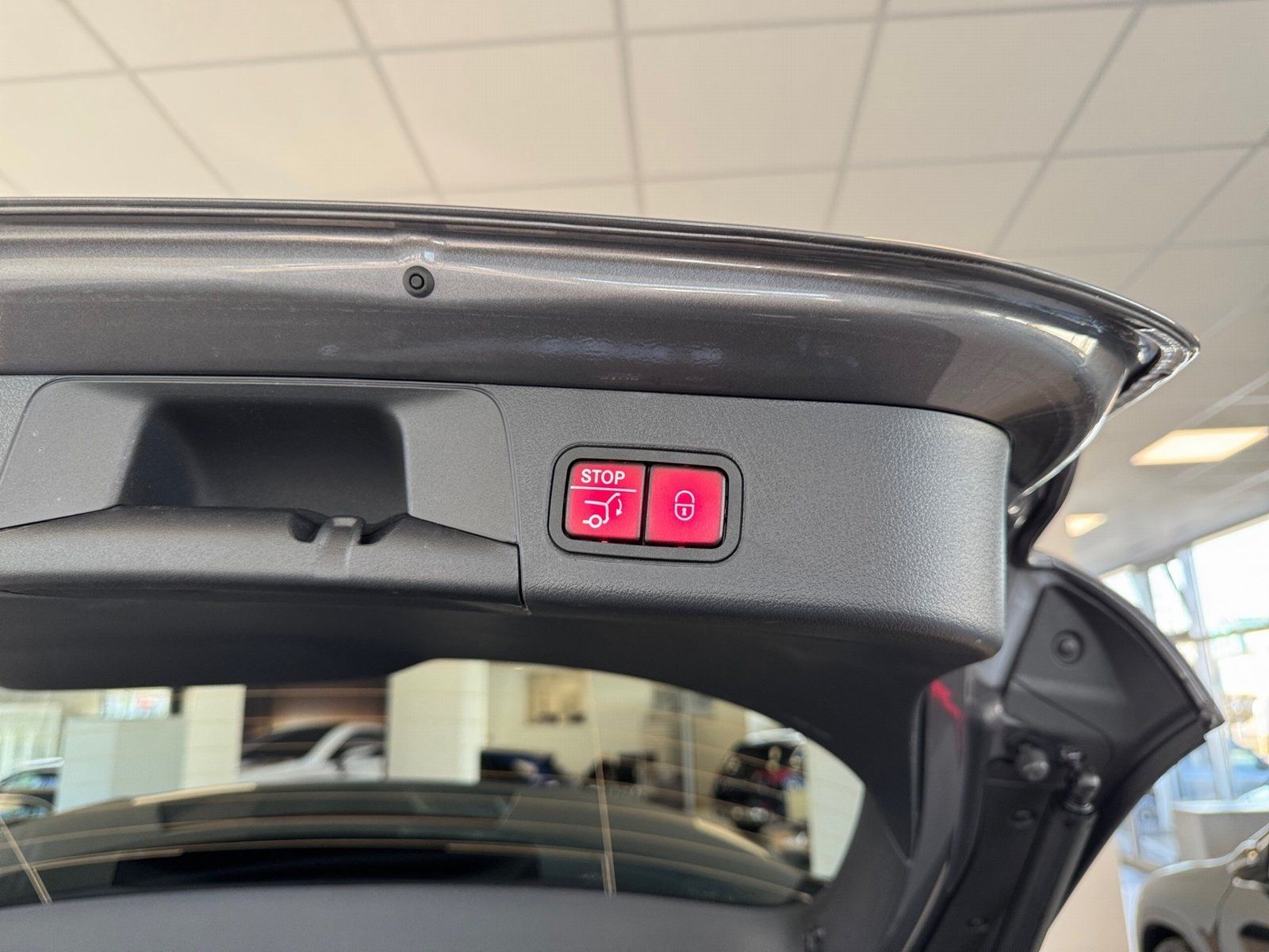 Fahrzeugabbildung Mercedes-Benz B 200 AMG*Totwinkel*Night*LED*Kamera*Easy-Pack*