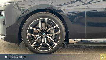 2022 BMW I7 — фото 3