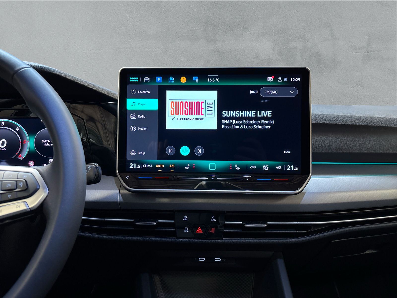 Fahrzeugabbildung Volkswagen Golf Variant 2.0 TDI Life SHZ HuD Kamera ACC