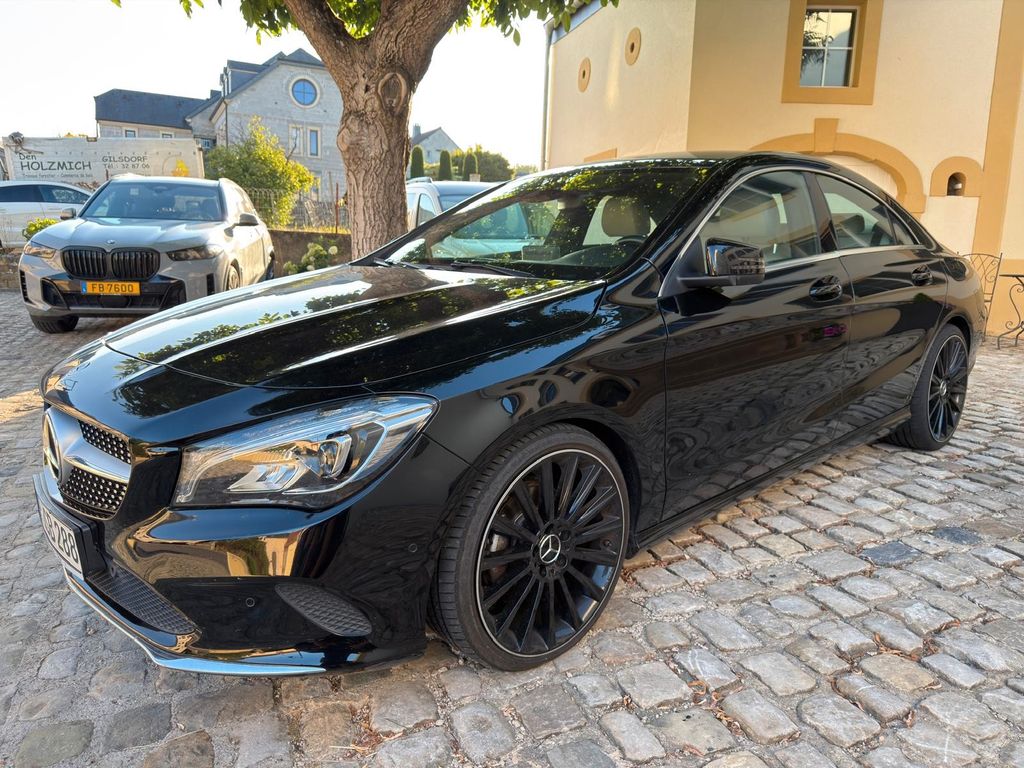 Image of Mercedes-Benz CLA 200
