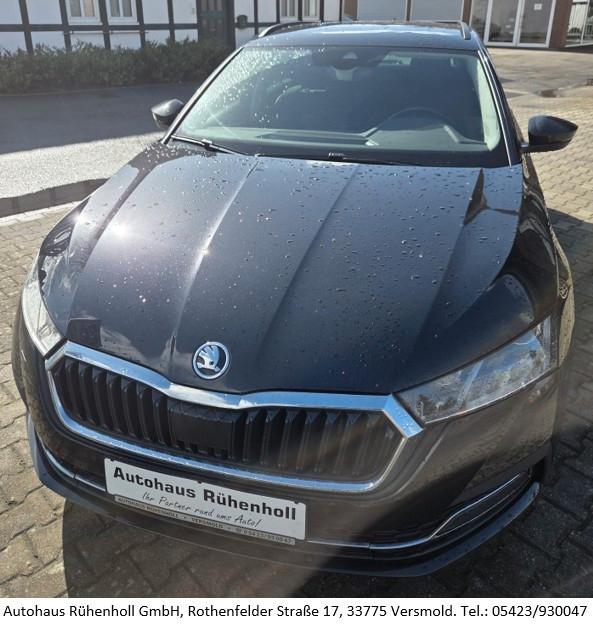 Skoda Octavia Combi First Edition