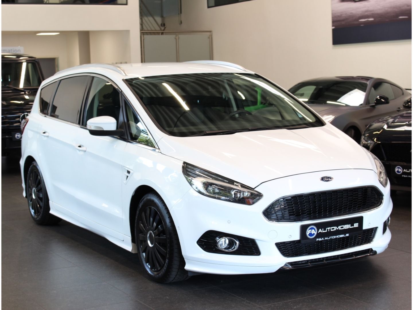 Fahrzeugabbildung Ford S-Max Titanium 2.0 TDCi 7-Sitzer 2.Hand*AHK*LED