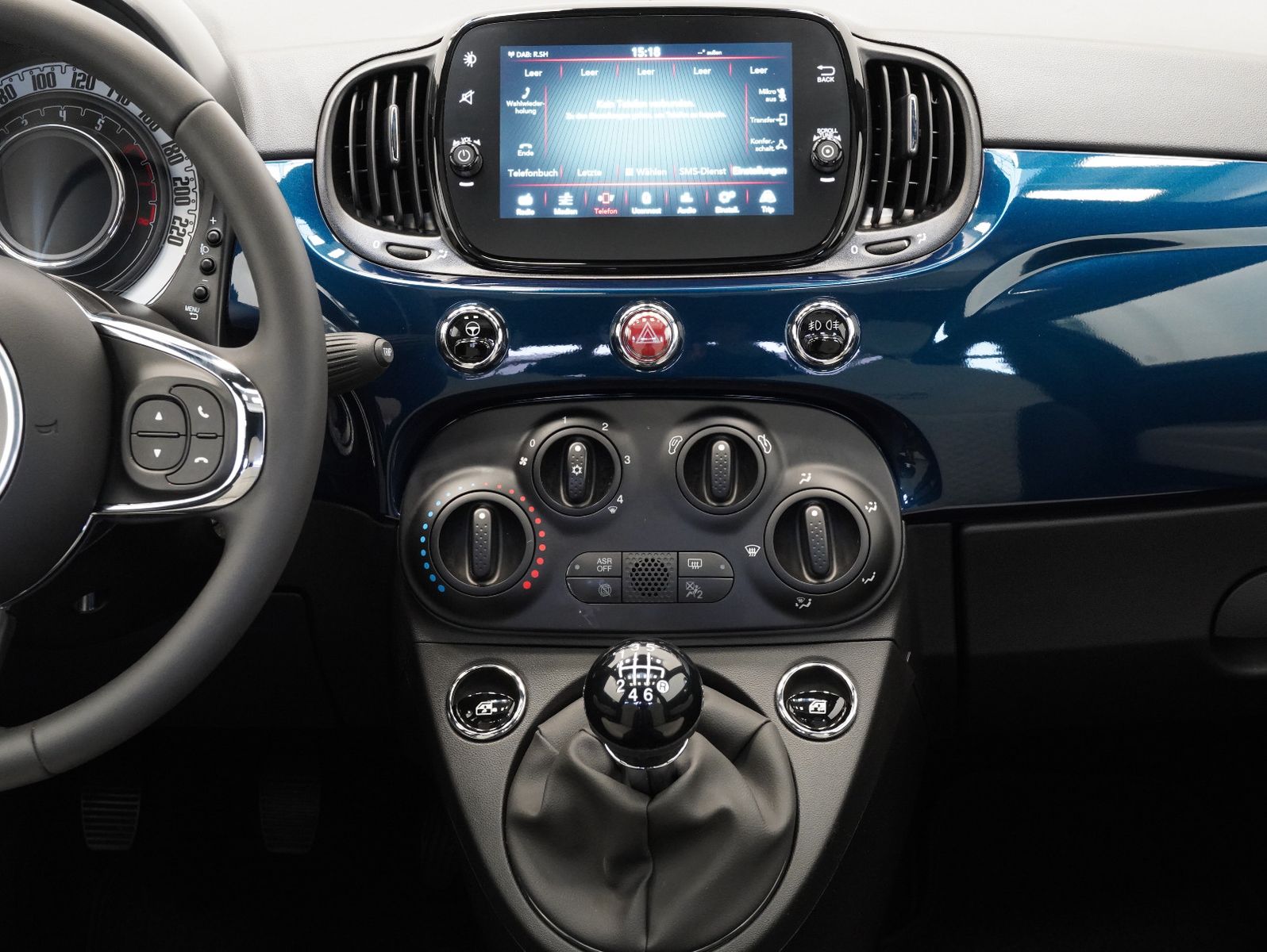 Fahrzeugabbildung Fiat 500 1.0 Mild Hybrid Dolcevita PANORAMA