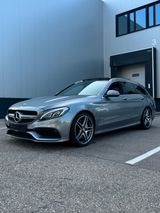 Mercedes-Benz C 63 AMG*Burmester*Pano*Keyless*ACC*KOMBI - Mercedes-Benz C-Class: AMG 63
