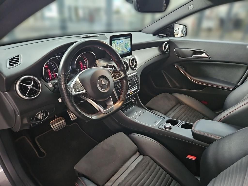 Fahrzeugabbildung Mercedes-Benz CLA 250 SB AMG Night Pano LED Navi Memo Harman