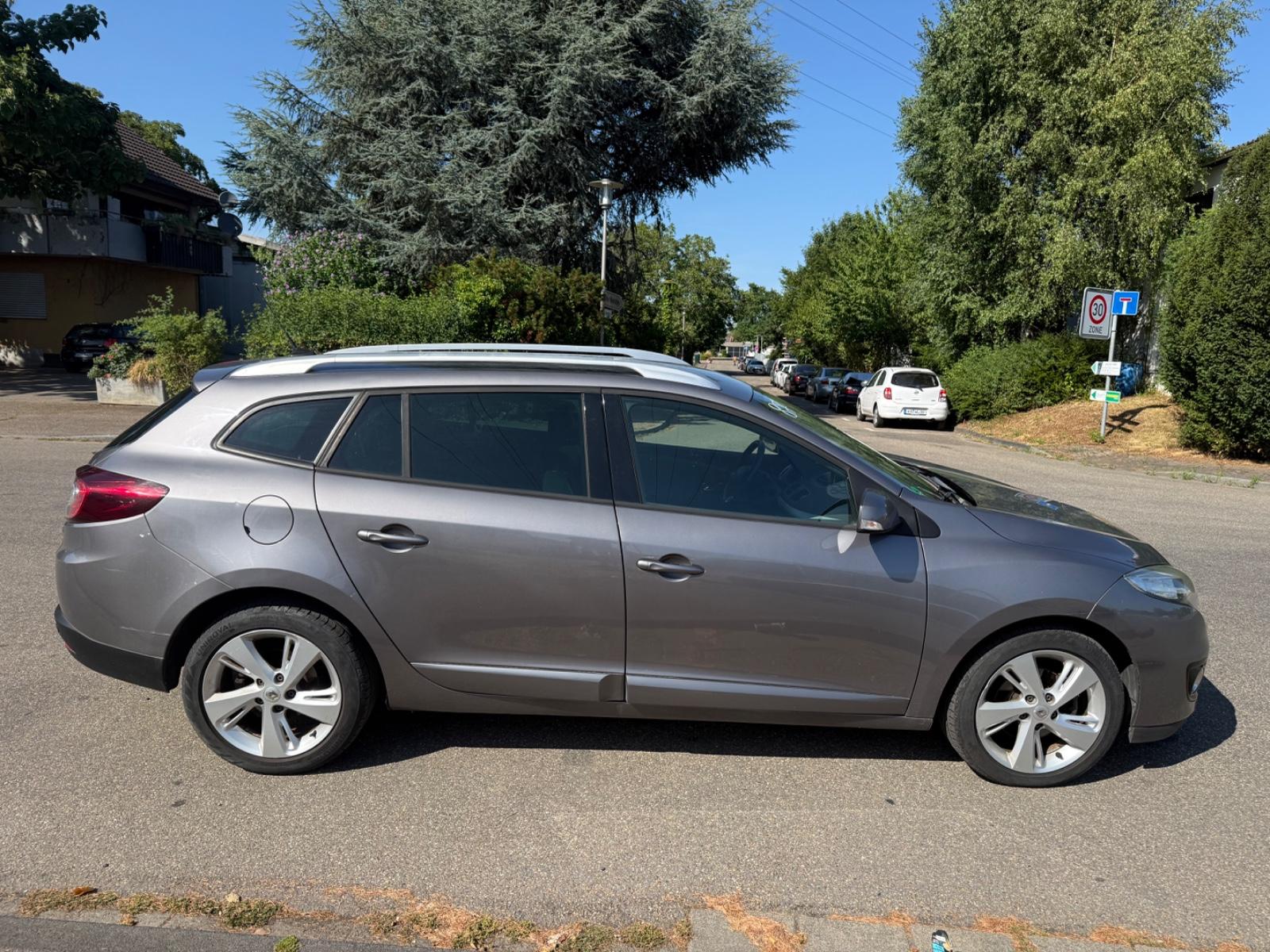 Renault Megane 2013 — engine 1.461 cm³, 110 HP (81kW)