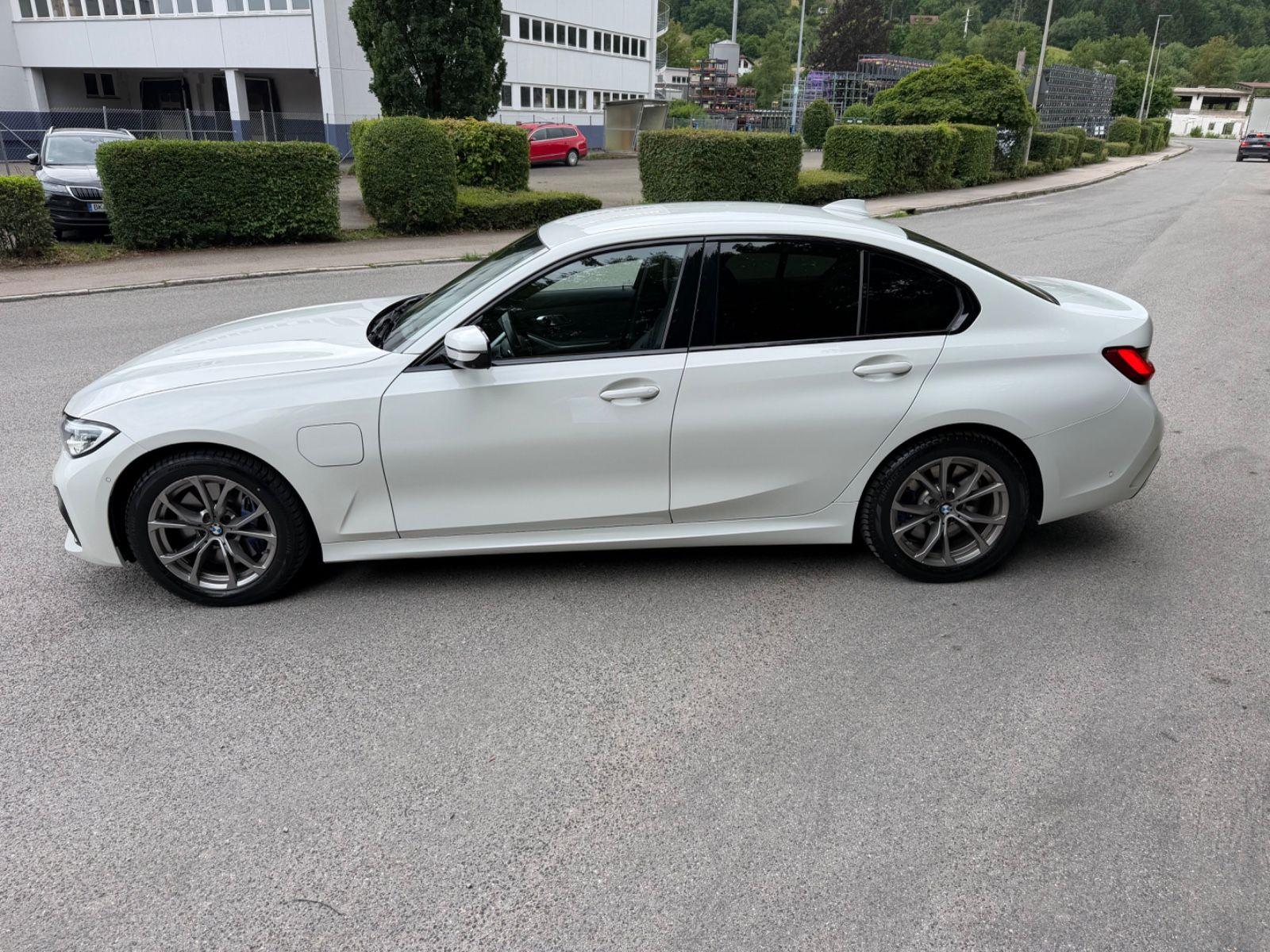 BMW 330e Limo M Sport/LASER/360º/HUD/H&K/eSitze/Memo foto 2
