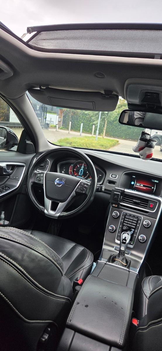 Volvo V60 2013 — photo 5