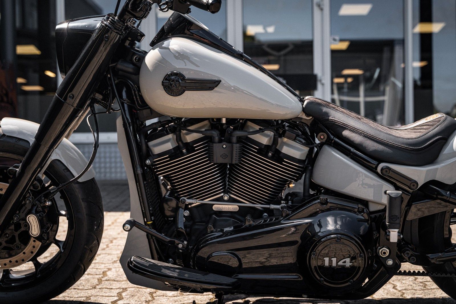 Fahrzeugabbildung Harley-Davidson DARK FAT BOY FLFBS 114 MY24 -JEKILL&HYDE-