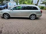 Toyota Avensis 1.9 Diesel - Toyota Avensis in Düsseldorf
