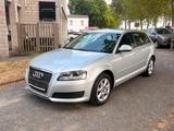 Audi A3 Sportback 1.6 Ambiente. Automatik /90.000 km - Audi: A9