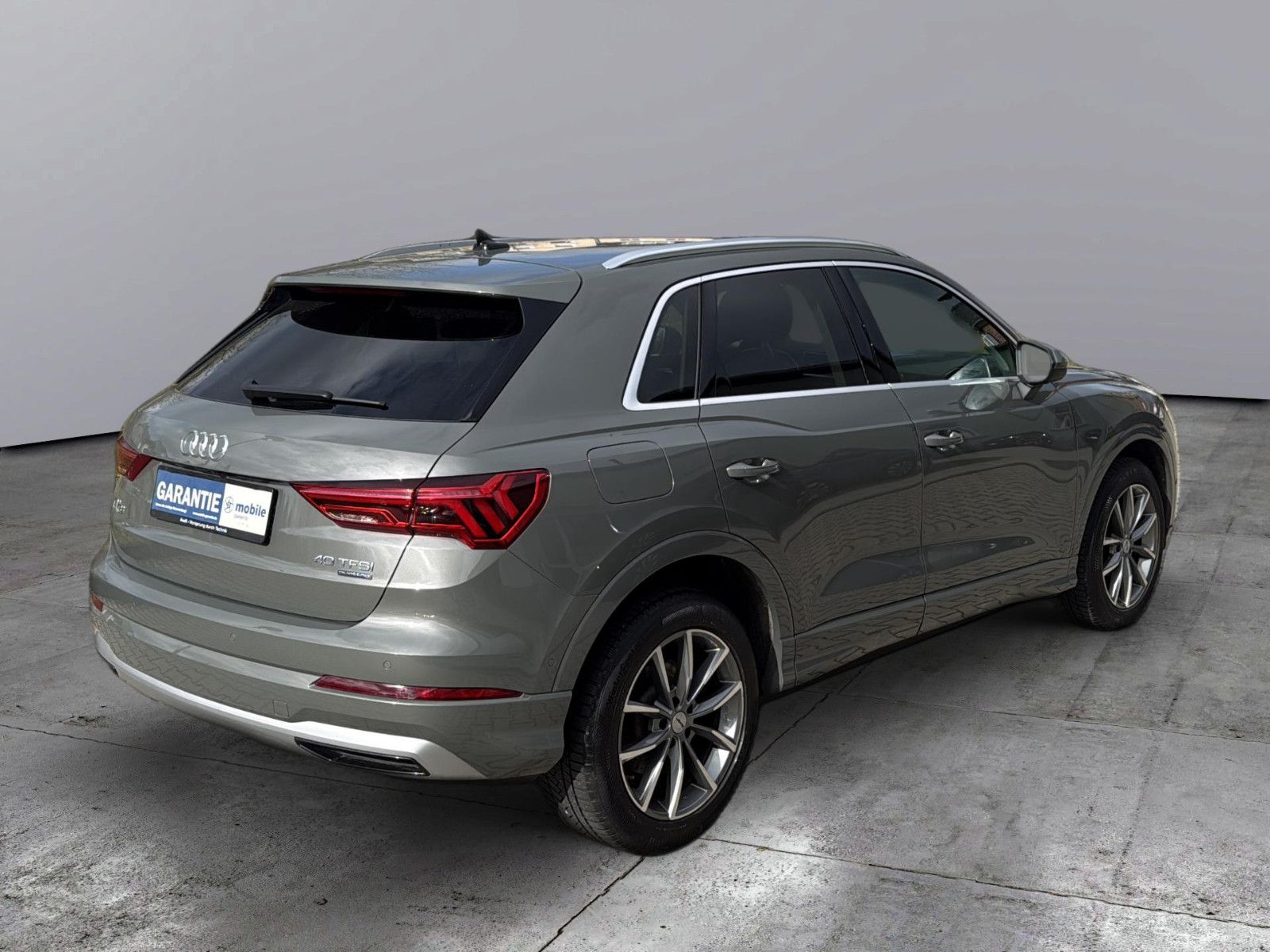 Fahrzeugabbildung Audi Q3 40 TFSI quattro /AHK/ 1.Hand/ unfallfrei