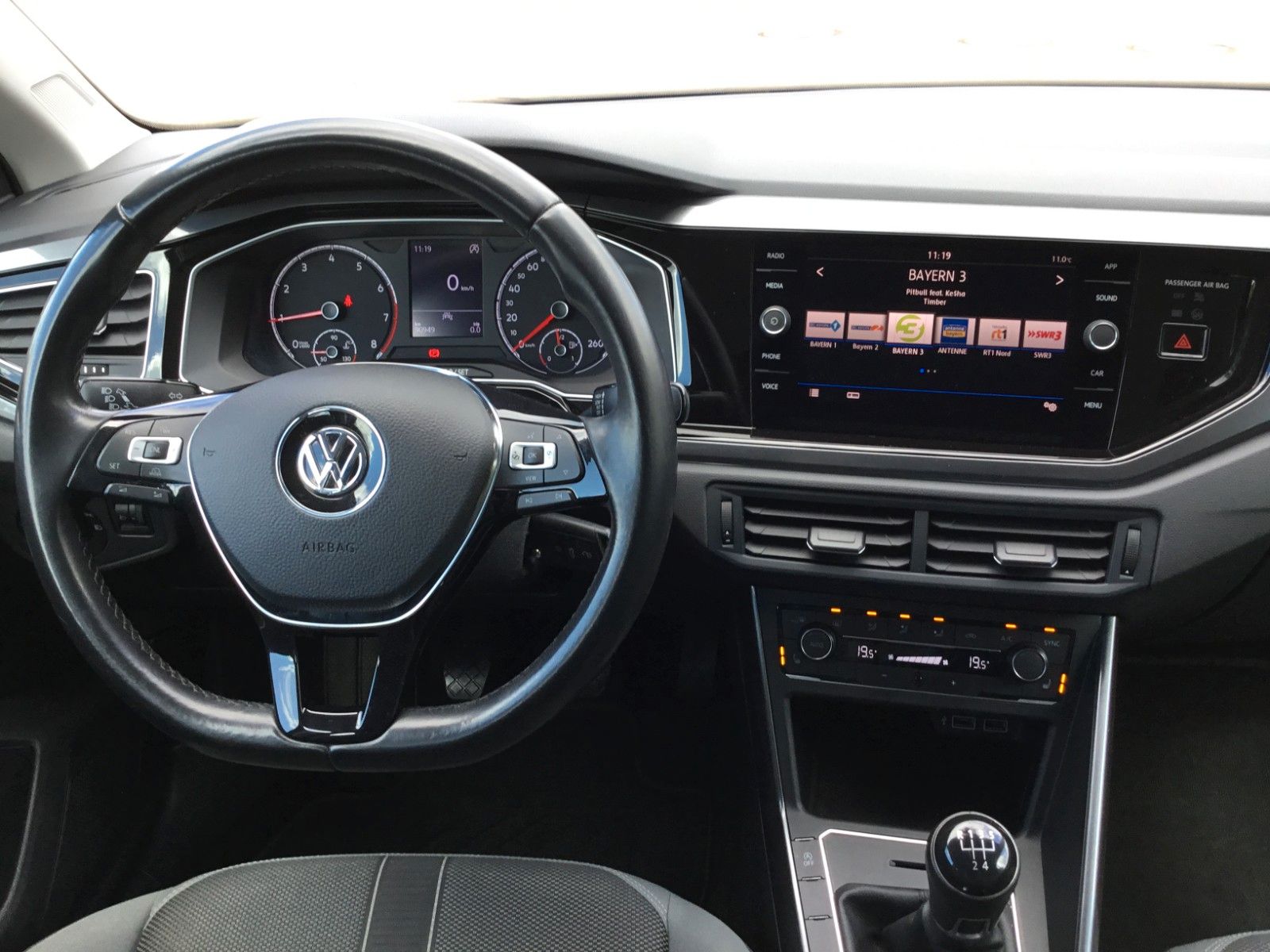 Fahrzeugabbildung Volkswagen Polo 1.0 TSI Highline+App-Connect+Sitzheizung