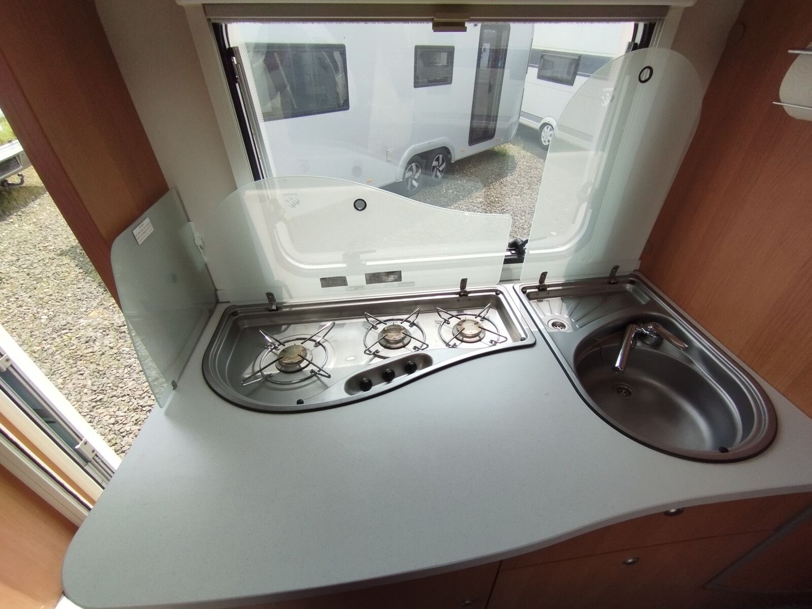 Fahrzeugabbildung Knaus Sun Traveller SunTR 550 D SAT, Markise, RK