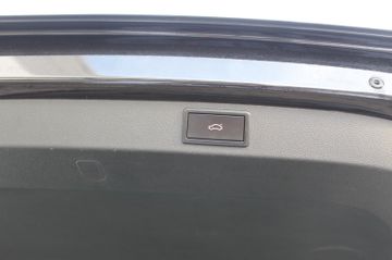 Fahrzeugabbildung SKODA Karoq 2.0 TSI Sportline 4x4 Pano+ACC+VC