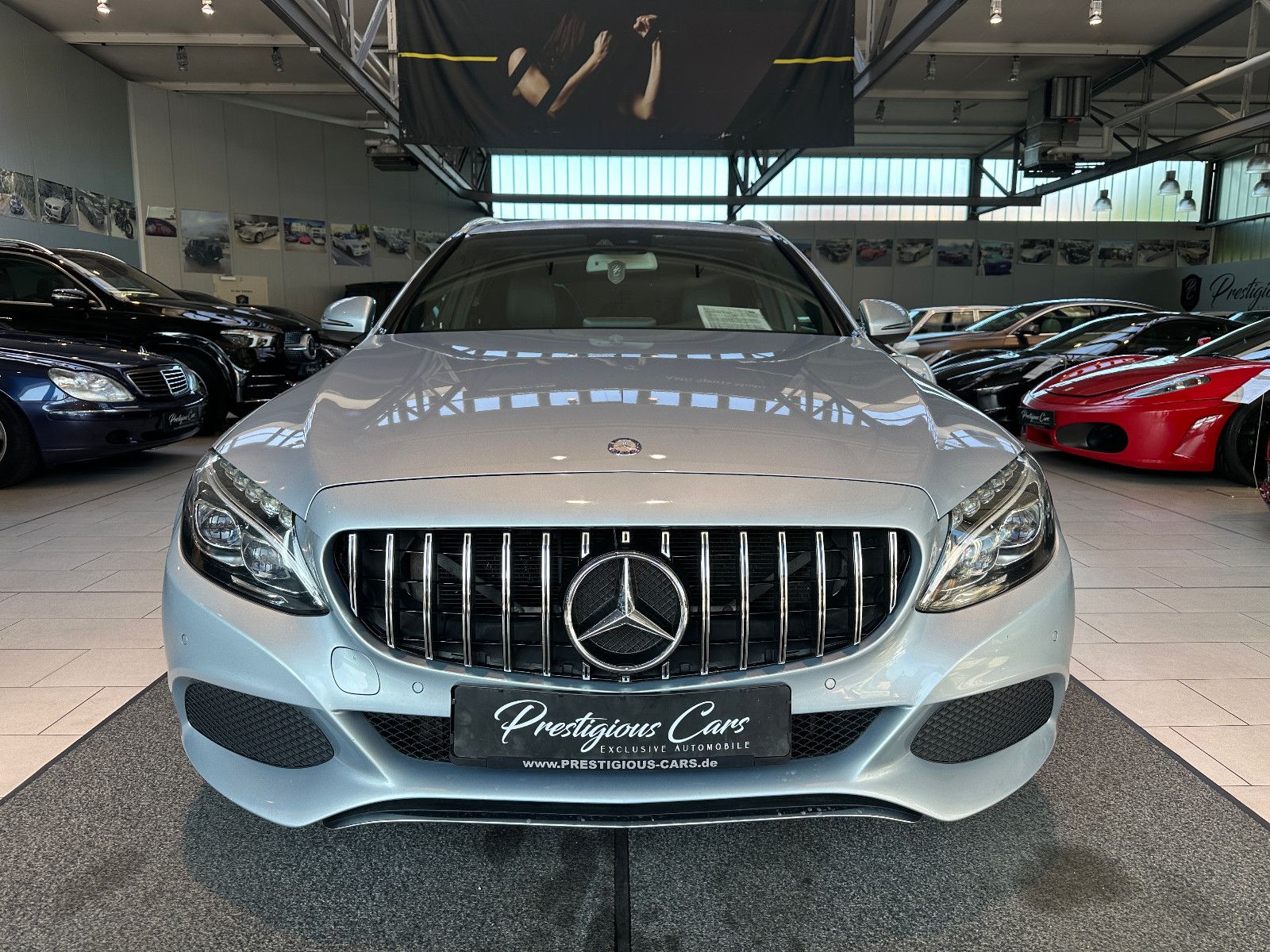 MERCEDES-BENZ C 400 T 4-Matic Avantgarde ILS Navi Leder R-KAM!